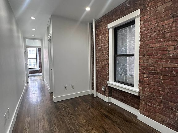 4th image of 411 W 48th St APT 3FW