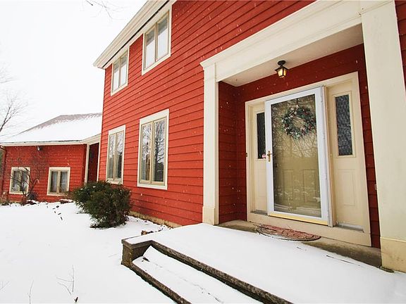 3rd image of 5064 Pine Valley Dr