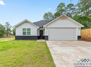 786 W Kaufman St, Gilmer, TX 75644
