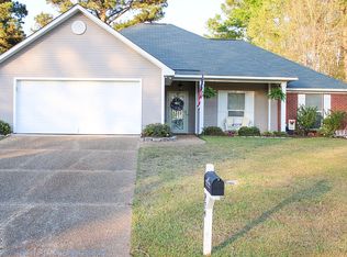 874 Windward Dr, Richland, MS 39218