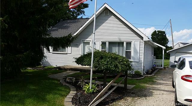 1st image of 27660 W Huron River Dr