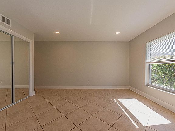 3rd image of 527 Royal Palm Blvd #G1
