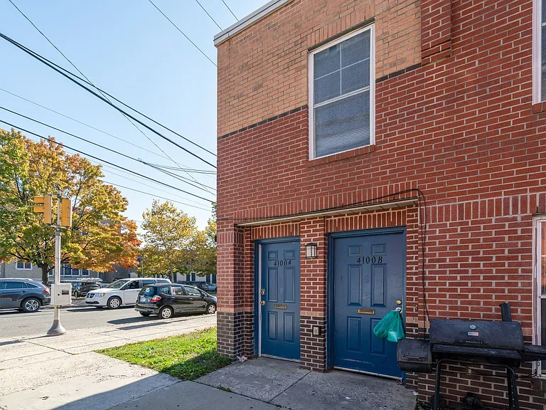 4100 Brown St — Photo 2