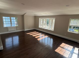 8612 239th St #2, Bellerose, NY 11426