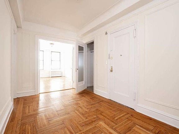 5th image of 908 W End Ave #5B