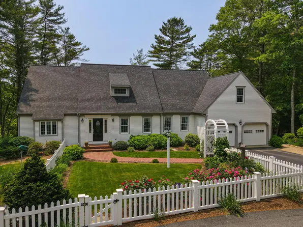 4 Canterbury Lane, Bourne, MA 02532