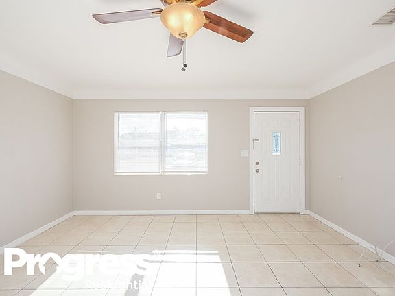 5th image of 663 NW Blvd N