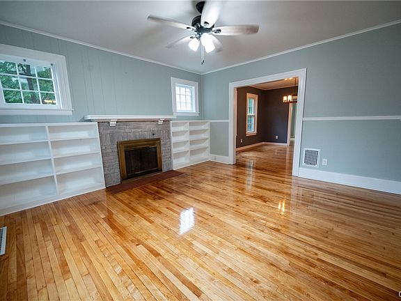 4th image of 8 Huntington Pl