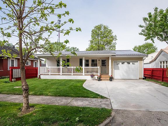 2nd image of 909 Dierkes St