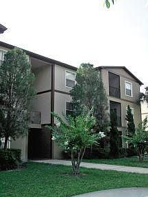 2nd image of 2000 Rosecliff Cir