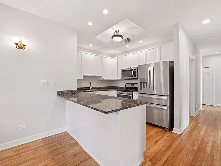 814 W Hubbard St #4 — Photo 9