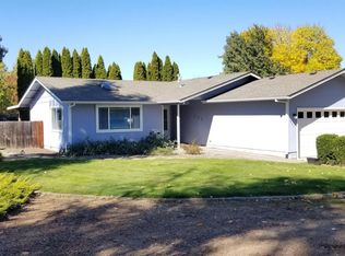 937 N Rose St, Phoenix, OR 97535