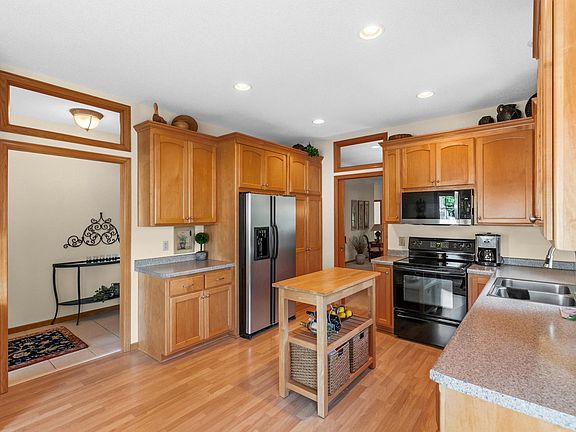 4th image of 5237 141st Cir N
