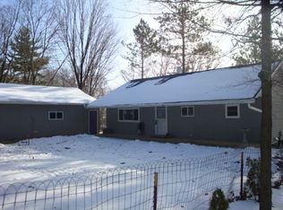 E8003 Ostrander Rd, New London, WI 54961