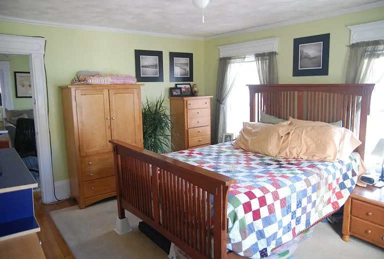 3 Oak St #2 — Photo 1
