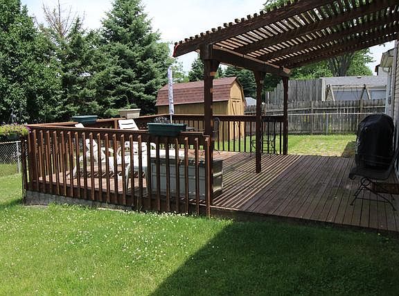 5th image of 617 Livingston Dr
