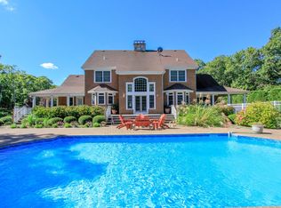 75 Great Hill Rd, Southampton, NY 11968