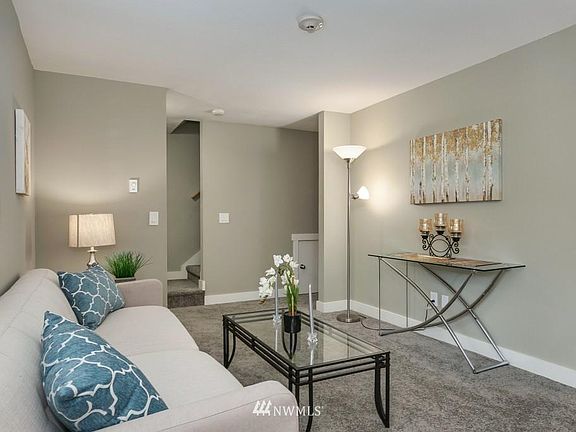4th image of 15821 NE Leary Way APT C123