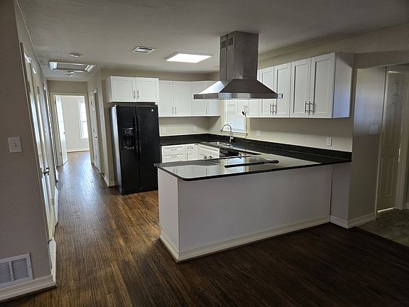 Kitchen and hallway to bedrooms