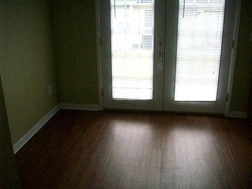 3rd image of 402 Randolph Dr