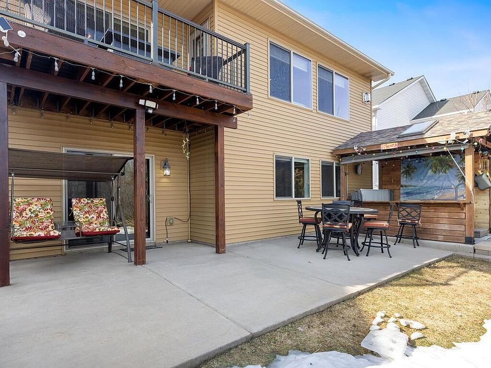 1st image of 8979 Parkview Cir