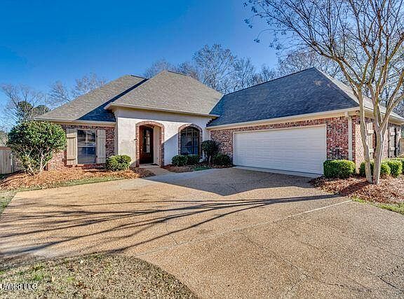 3rd image of 116 Covey Run