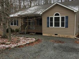 108 Birch Ledge Rd, Canadensis, PA 18325
