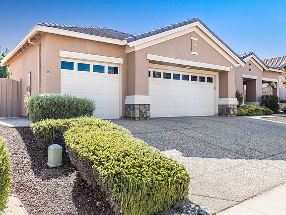 3rd image of 873 Wildomar Ln