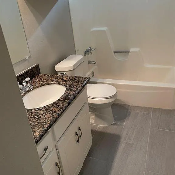 15411 Linkshire Dr — Photo 15