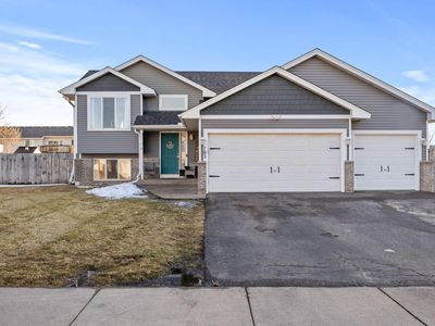 703 Edgewood St SW, Isanti, MN, 55040