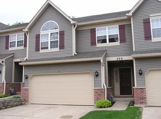 206 Dunridge Cir, Dundee, IL 60118