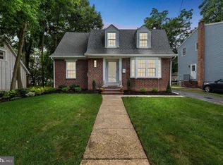 1320 W High St, Haddon Heights, NJ 08035