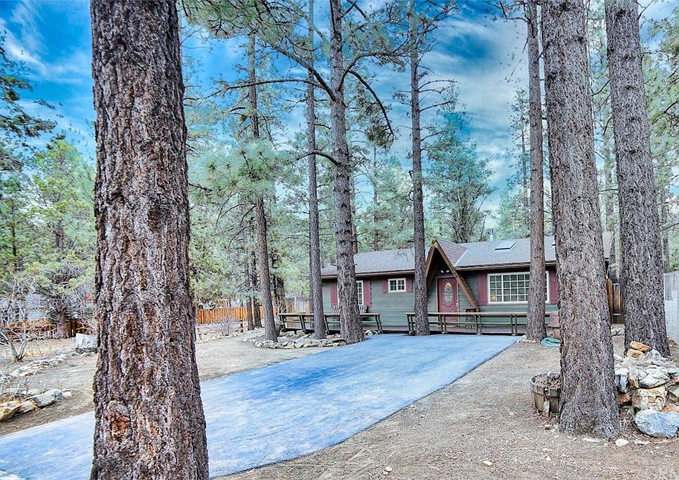 1st image of 2264 Manzanita Ln