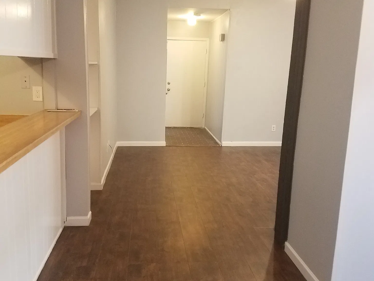 2BR/2BA Single-Family Home with Fireplace — Photo 3