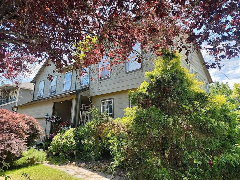 2nd image of 1120 SW 23rd Ave