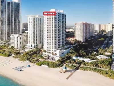 17375 Collins Ave #2701, Sunny Isles Beach, FL, 33160