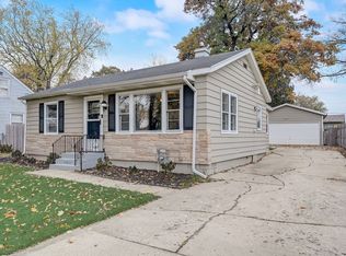 33258 N Battershall Rd, Grayslake, IL 60030