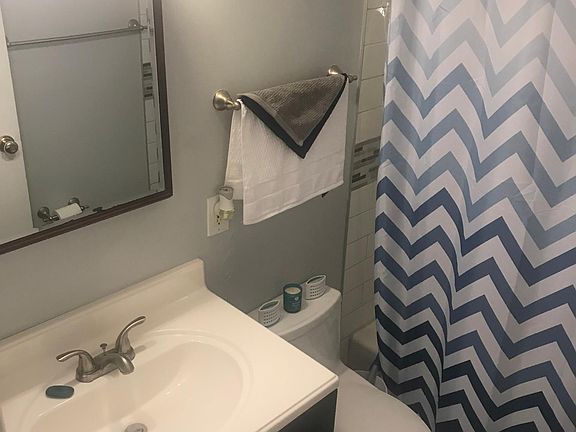 3rd image of 436 Klotter Ave