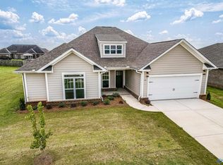 112 Parvin Way Dr, Hazel Green, AL 35750