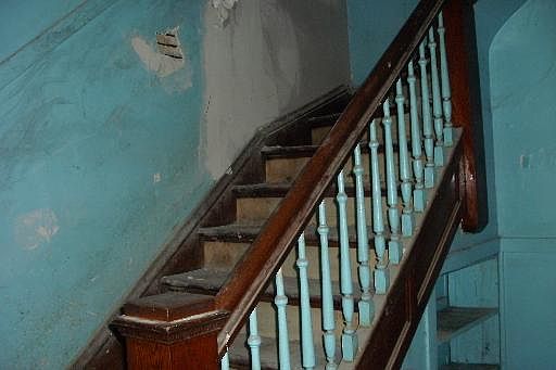2nd image of 555 N Leclaire Ave
