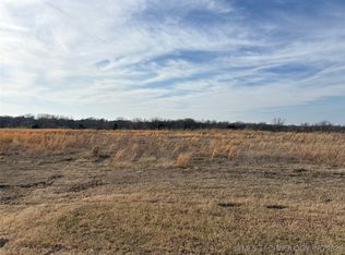 E 211th St S, Porter, OK 74454