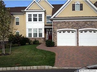 18 Chelsea Ct, Tinton Falls, NJ 07724