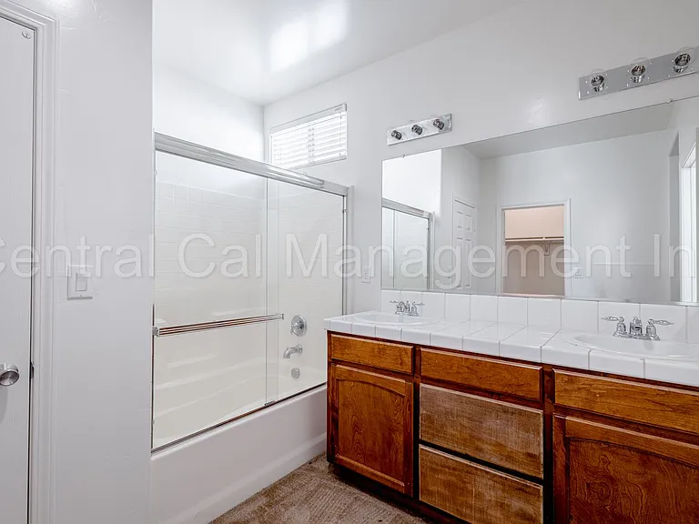 11900 Nebula Ct — Photo 17