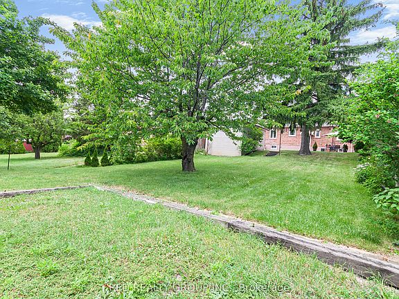 3rd image of 281 Falstaff Ave