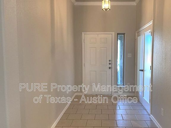 3rd image of 2817 Edwards Plateau Dr