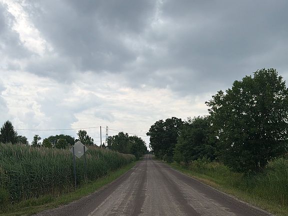 4th image of 4010 S Henderson Rd