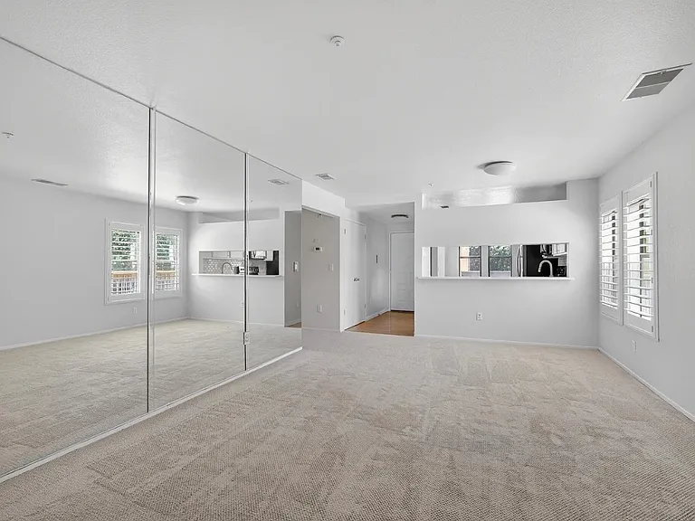 1123 S Villa Way — Photo 8