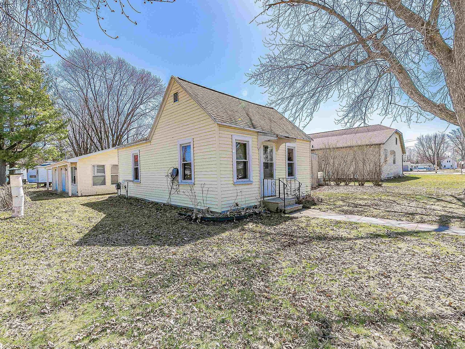 N5614 2nd St, Shiocton, WI 54170 Zillow