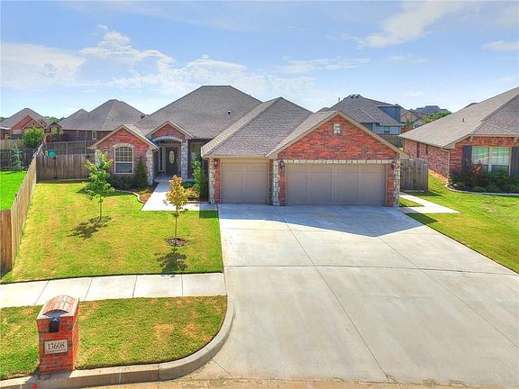 2nd image of 13608 Lark Ln
