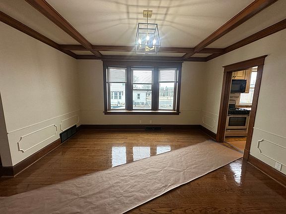 5th image of 113 N Court St #3